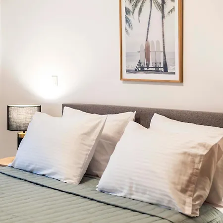 Apartman Coastal Bliss - 3 Min To - Gaia 1 *