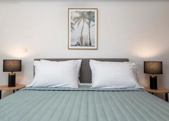 Coastal Bliss - 3 Min To - Gaia 1 Apartamento